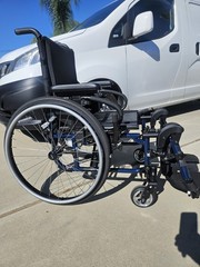 MINT* UPGRADED* Quickie 2 – 17″x19″ Folding Wheelchair Used 17″ x 19″ New ?