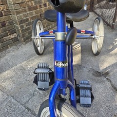 Rifton R140 Adaptive Tricycle Large Special Needs Trike Skyway Mag Wheels Blue