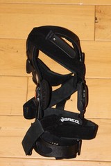 RIGHT BREG FUSION OA PLUS MEDIAL KNEE BRACE CUSTOM SZ THIGH = MED+ / CALF= MED