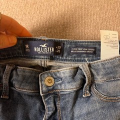 Hollister 1602