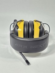 R6 Radio Hearing Protector NRR 30dB AM/FM Electronic Earmuffs LCD AUX Yellow