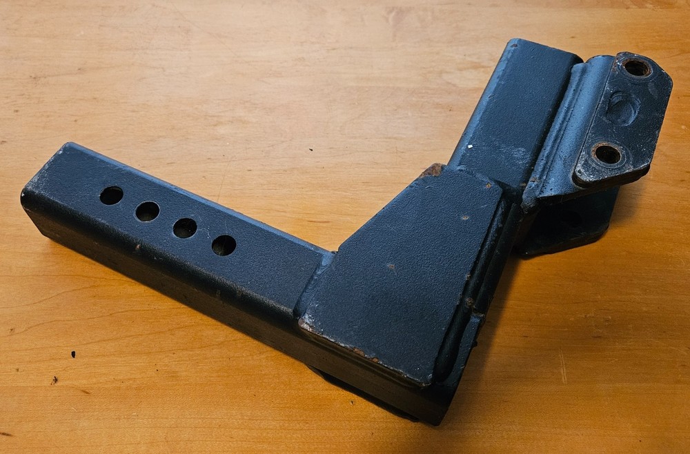Bruno Outsider 5″ drop hitch adapter