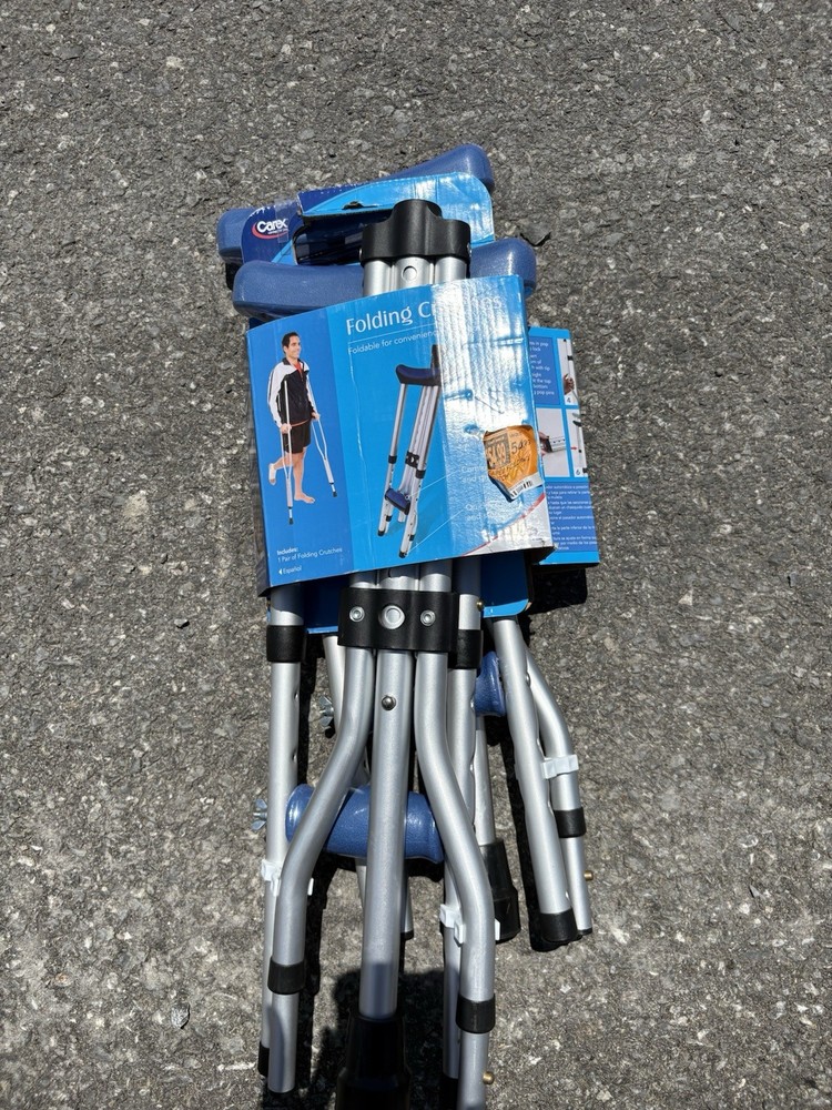 Folding Crutches Under Arm Grip Padded Cushions OSFM Carex Lightweight Aluminum