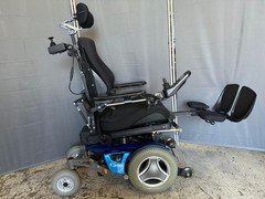 PERMOBIL 3G RNET C300 WHEELCHAIR WITH TILT,RECLINE,LEGS, 8″ LIFT. Lights