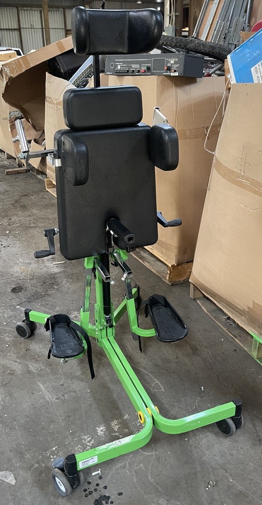 GAZELLE R82 PS Stand Assist, Special Needs Children, Teens- INCLUDES TRAY size 2