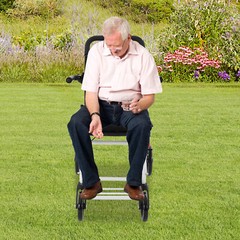 18.9*31.5*33.46in Lightweight Transport Wheelchair Folding Travel Chair Mobility