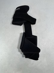 Mueller Pro Level MuellerHinge 2100 Protective Knee Brace One Size Fits Most