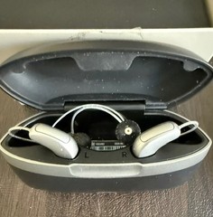 Widex SmartRIC 440 Hearing Aids Open Box but they are new, never used.