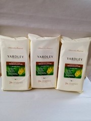 Yardley Disposable Alcohol-Free Washcloths 24 Large Aloe Chamomile Vit E 12×8″