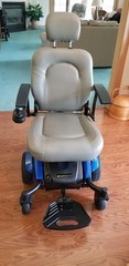Golden Compass Sport Wheelchair Barely Used- New batteries- manual included