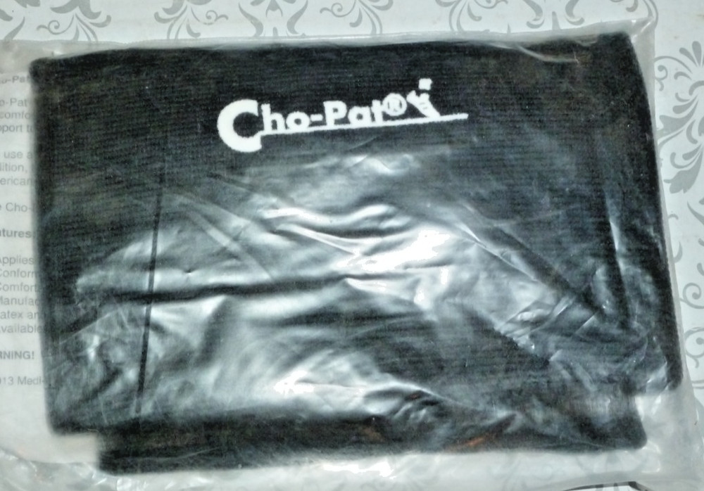 New Cho Pat Knee Compression Sleeve XL 16-17.5 Black Mobility Support
