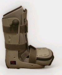 Breg Genesis Mid-Calf Full Shell Walking Boot, Orthopedic Walker Boot Medium