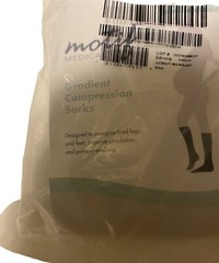 Motif Women Medical Maternity Gradient Compression Socks Two Sz M 20-30 mmHg New