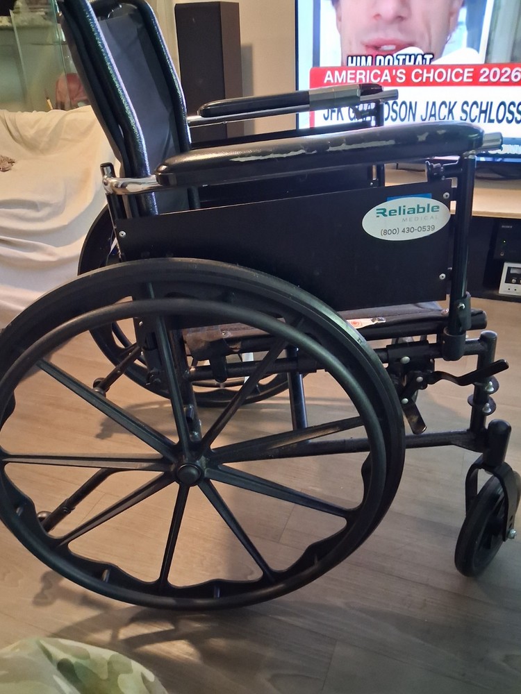 Midline Foldable Manuel Wheelchair 24″ CM