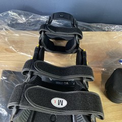 Vertaloc Max OA Knee ROM Brace Support Left Side Size Medium Black