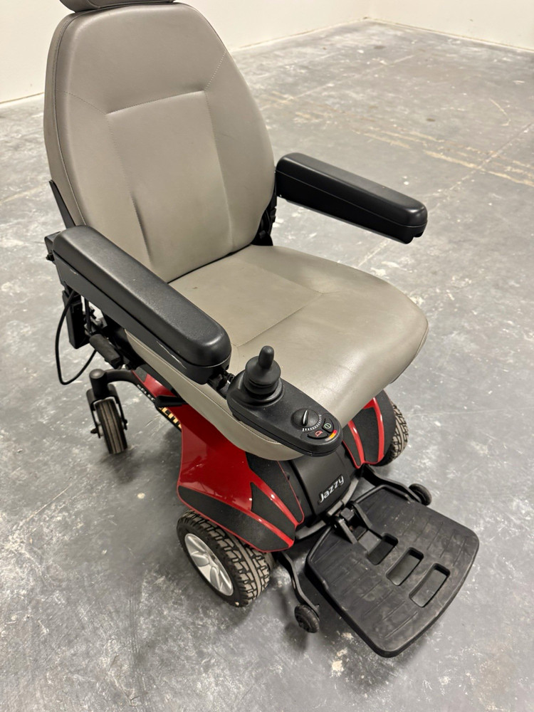 Jazzy Powerchair Electric 4-Wheel Padded Armrests Footrest Red/Black/Gray