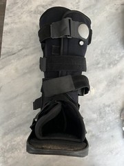 Large Mens Djo Donjoy Maxtrax Orthopedic Walking Boot, Used