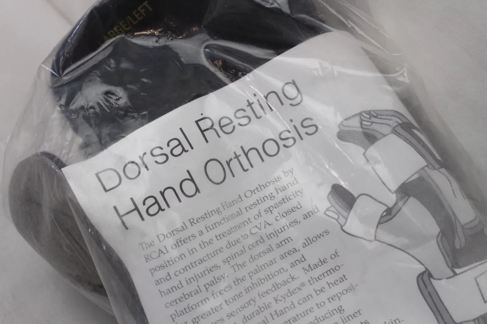 New RCAI Dorsal Resting Hand Orthosis Medium Right 15DHO-M-R Brace