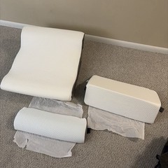 Ahpmeoa Adjustable Memory Foam Bed Wedge Pillow Set, White/Black