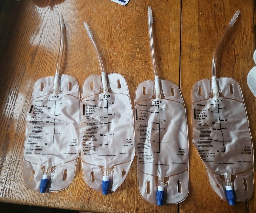 (4 Lot) Urinary Leg Bag Anti-Reflux Valve 500 Ml Vinyl MFR: 4601 – MEDIUM