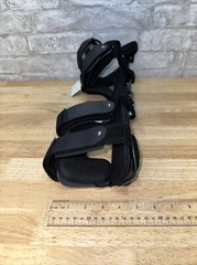 BLEDSOE KNEE BRACE 3 MEDIAL SHORT XS RIGHT BRAND NEW Msrp 649