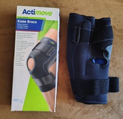 Actimove SPORTS EDITION KNEE BRACE Wrap Around Simple Hinges Condyle Pads UNUSED