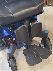 Q300 M MINI QUIKIE ELECTRIC BATTERY OPERATED WHEELCHAIR SUNRISE MEDICAL