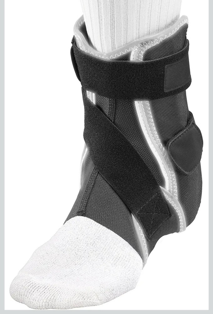 Mueller Sports Medicine Hg80 Premium Hard Shell Ankle Brace, Black LEFT X-Large