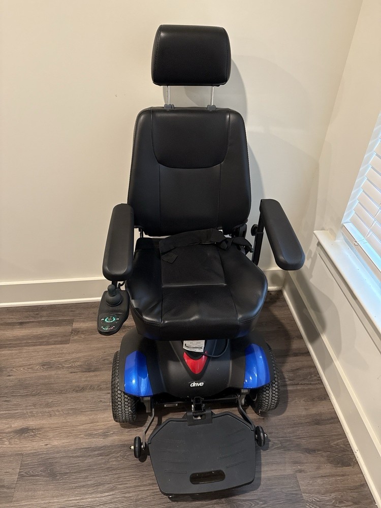 Drive Medical Titan X23 Power Wheelchair — (Blue)