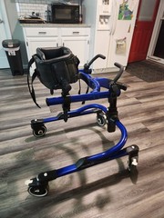Rifton Pacer K630 MEDIUM Gait Trainer 150 Lb Weight limit