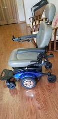 Golden Compass Sport Wheelchair Barely Used- New batteries- manual included