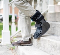 United Ortho Short Air Cam Walker Fracture Boot, Large, Black New USA1411X