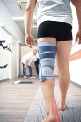 Bauerfeind Softec Genu Size 4 Right Knee Joint Brace Patella Support Sleeve