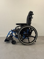 Quickie 2 Lite 18″ X 18″ Manual Wheelchair Used 18″x18″ Foldable