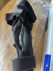DeRoyal WARRIOR® II KNEE BRACE