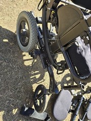 Quickie IRIS Tilt-in-Space Manual Wheelchair 250 lbs – 17″ X 19″