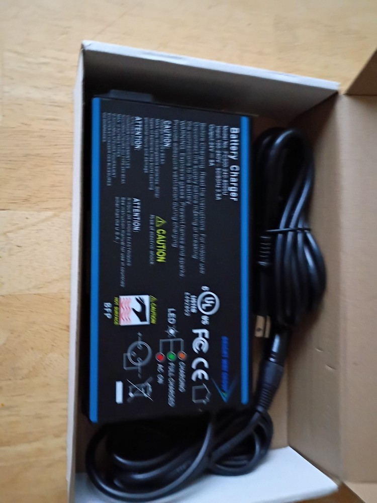 *NIB* Bright Way Group 24V 8A Charger for Power Wheelchairs FC300-240-8000U