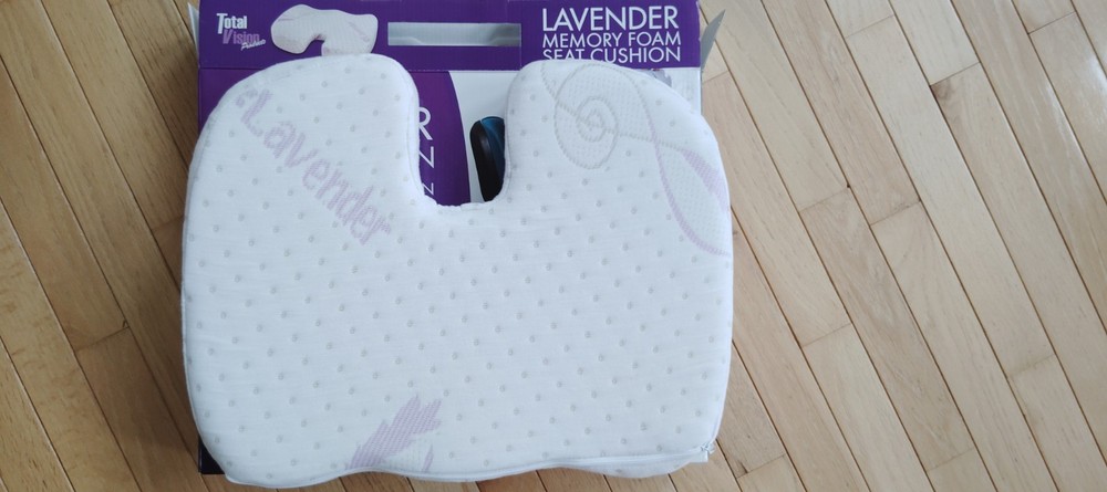 TotalVision 18″ Memory Foam Wheelchair Desk Car Seat Cushion Removable Zip Cover
