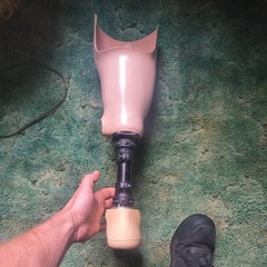 TRULIFE Below Knee Right Prosthetic Leg AAA225 AAA210 Carbon Cup + 28W Foot