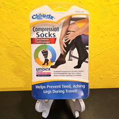 NWT Cloudz Unisex Compression Graduating Socks Black Women’s Size 6-10 Men’s 5-9