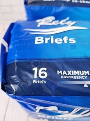 Rely Incontinence Briefs Maximum Underwear 16 Pack Size Medium Lot of 2