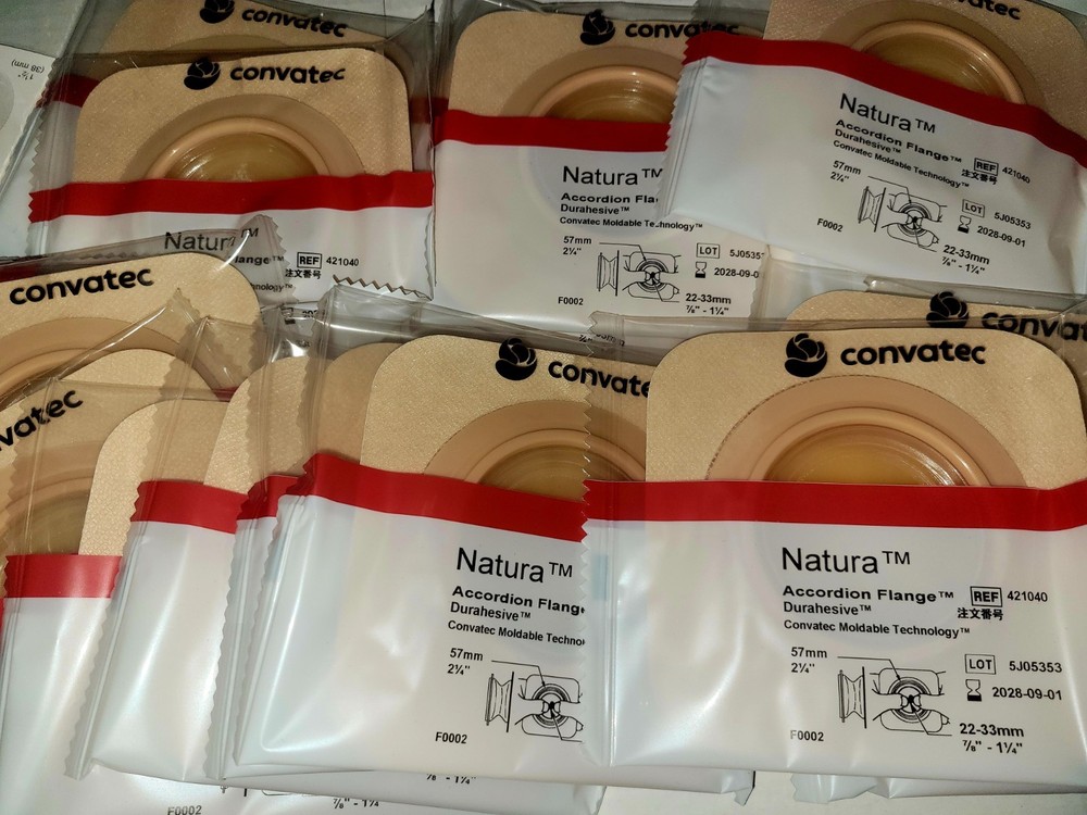Lot x 17 CONVATEC 421040 Natura Durahesive Moldable 2-1/4″ Accordion Flange 2028