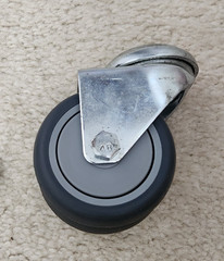Invacare Reliant 450 / 600 Lift 3″ Swivel Caster Dual for Low Profile Model