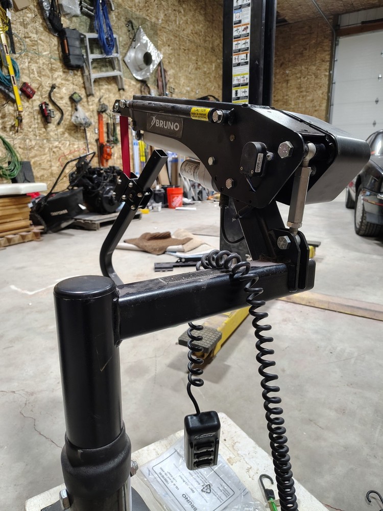 Bruno VSL-6900 Curbsider Power Telescoping Lift Head for Wheelchair
