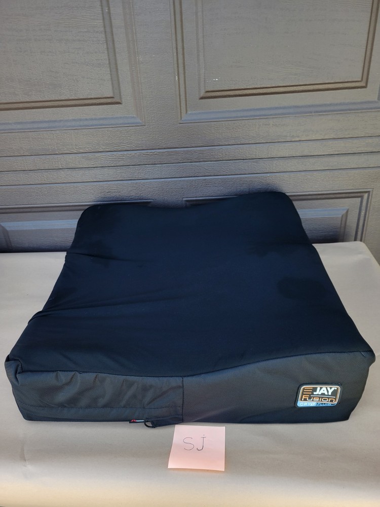 Jay Fusion Cryo Fluid Seat Cushion for Wheelchair 22″ x 20″ – 22″x20 NO GEL BAG