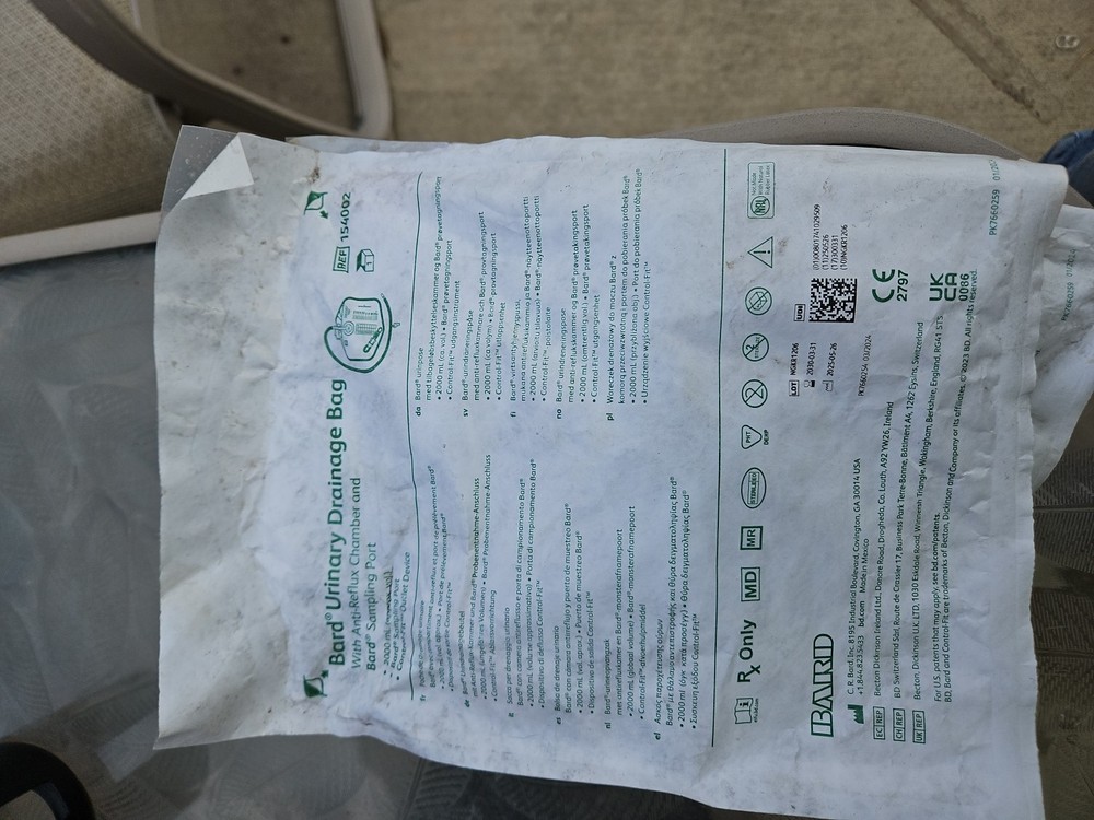 Urinary Drainage Bag with Safety Outlet 2,000 ml SEALED 154002