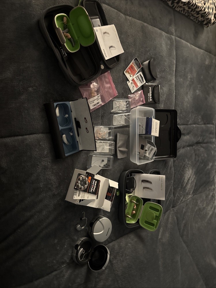 Hearing AIDS Lot Phonak Siemens Starkey More