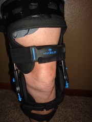 Nvorliy Knee Brace for Functional Posterior Cruciate Ligament Recovery Med left