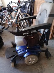Golden Compass Sport Wheelchair Barely Used- New batteries- manual included