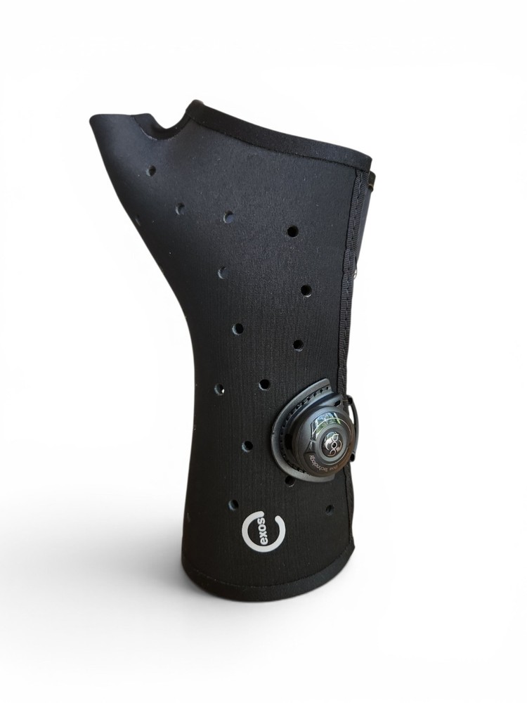 EXOS Orthopedic Adjustable Ridged Exoskeleton Wrist Brace Cast